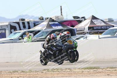 media/Oct-05-2025-CVMA (Sun) [[beeef4f201]]/Race 11-500-400(4)-350 Supersport/